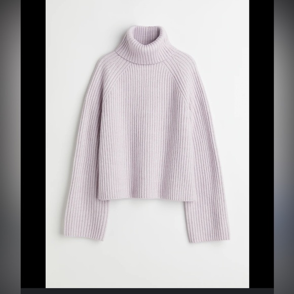 RIBBED TURTLENECK SWEATER. Lavender. Size XL - Picture 1 of 7